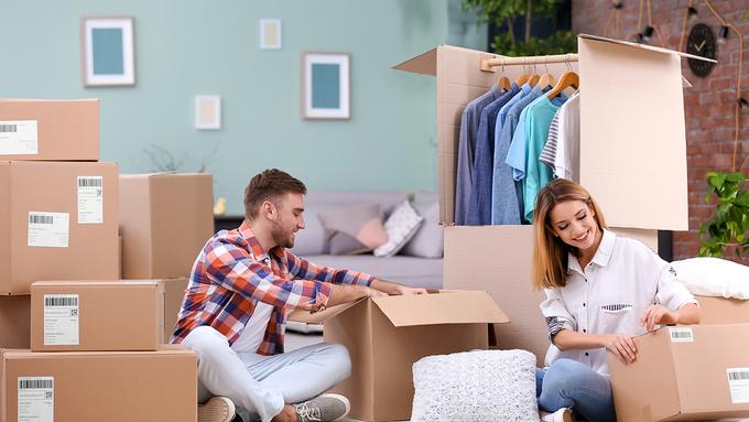 Household Storage Solutions: How St Neots Self Store Can Simplify Your Life